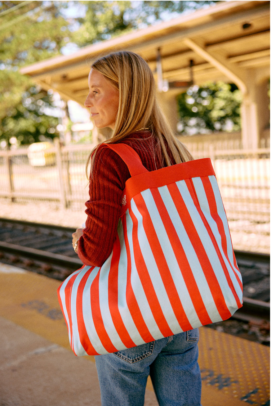 The Tote Large